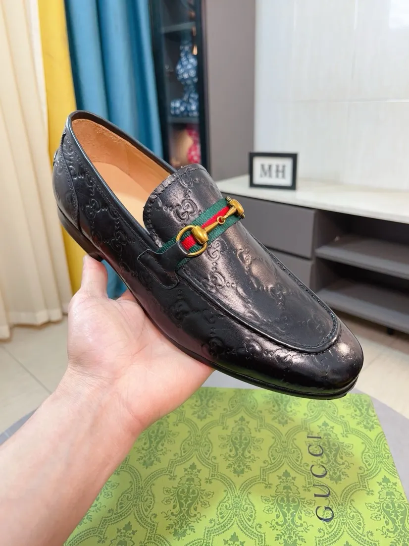 Men's shoes 💰500🌹🌹【GUCCI】The most popular classic Gucci leather shoes. Synchronized with the official website, the upper is made of Italian first-layer cowhide ➕cowhide lining, with unique brand and unique craftsmanship. Highlighting the hot style of the new year. Stop hesitating, stop wandering, get it now. Number: 38--44
